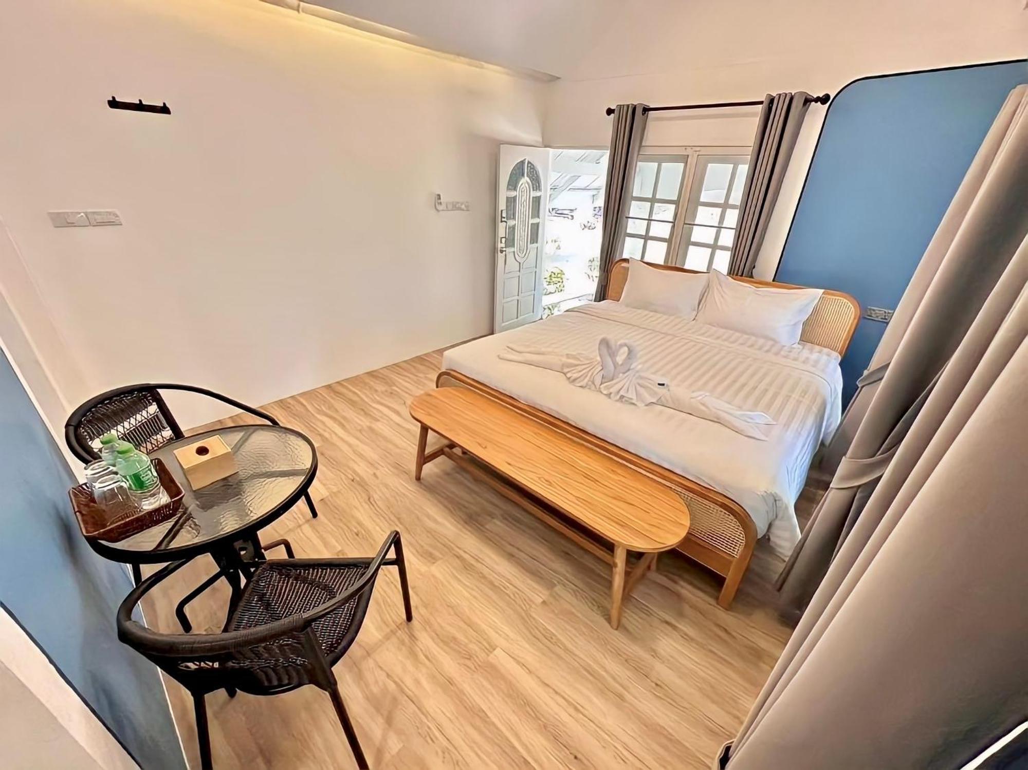 Pan Beachfront Resort Krabi Klong Muang Beach Oda fotoğraf