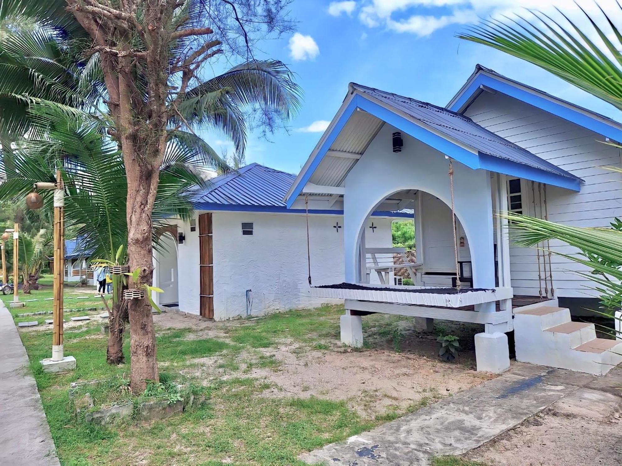 Pan Beachfront Resort Krabi Klong Muang Beach Oda fotoğraf